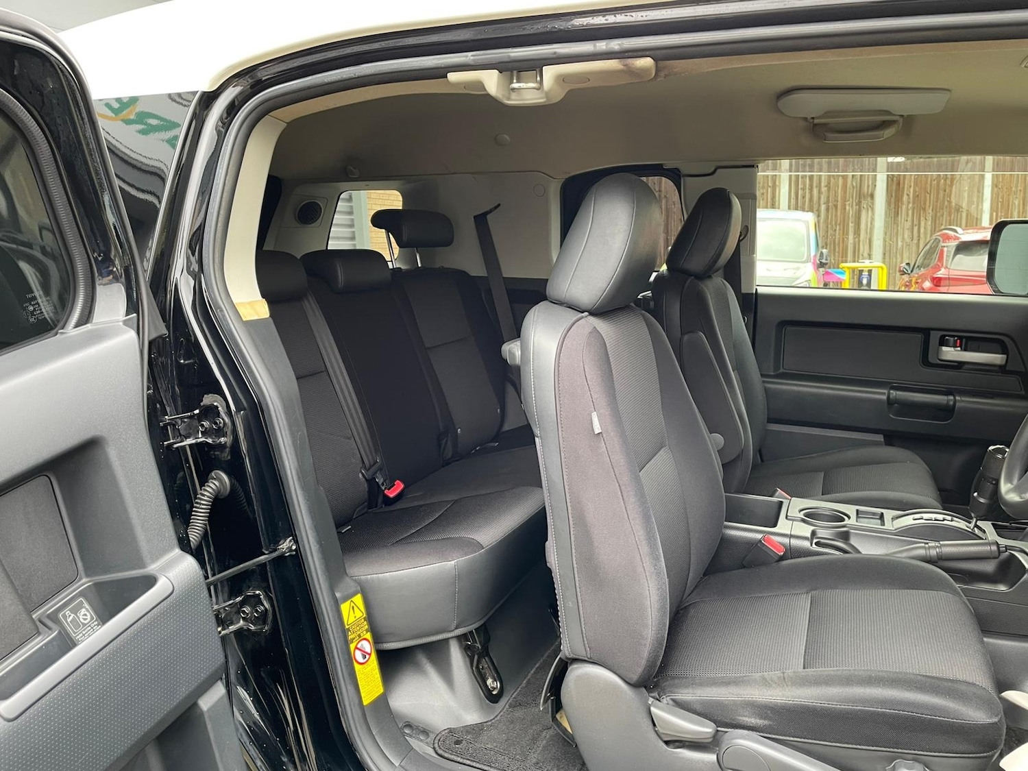 Used Toyota FJ Cruiser 2012 for sale - 76626440: Photo 11