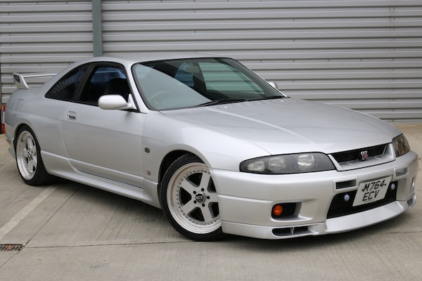 Used Nissan Skyline 1995 for sale - 73815520: Photo 1
