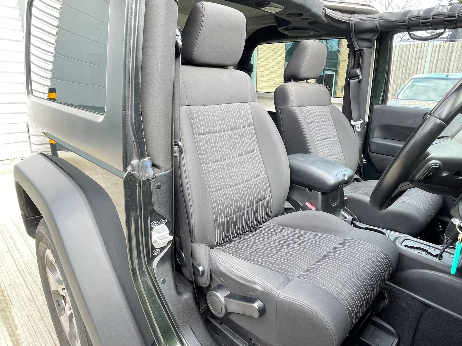 Used Jeep Wrangler 2011 for sale - 77834069: Photo 11