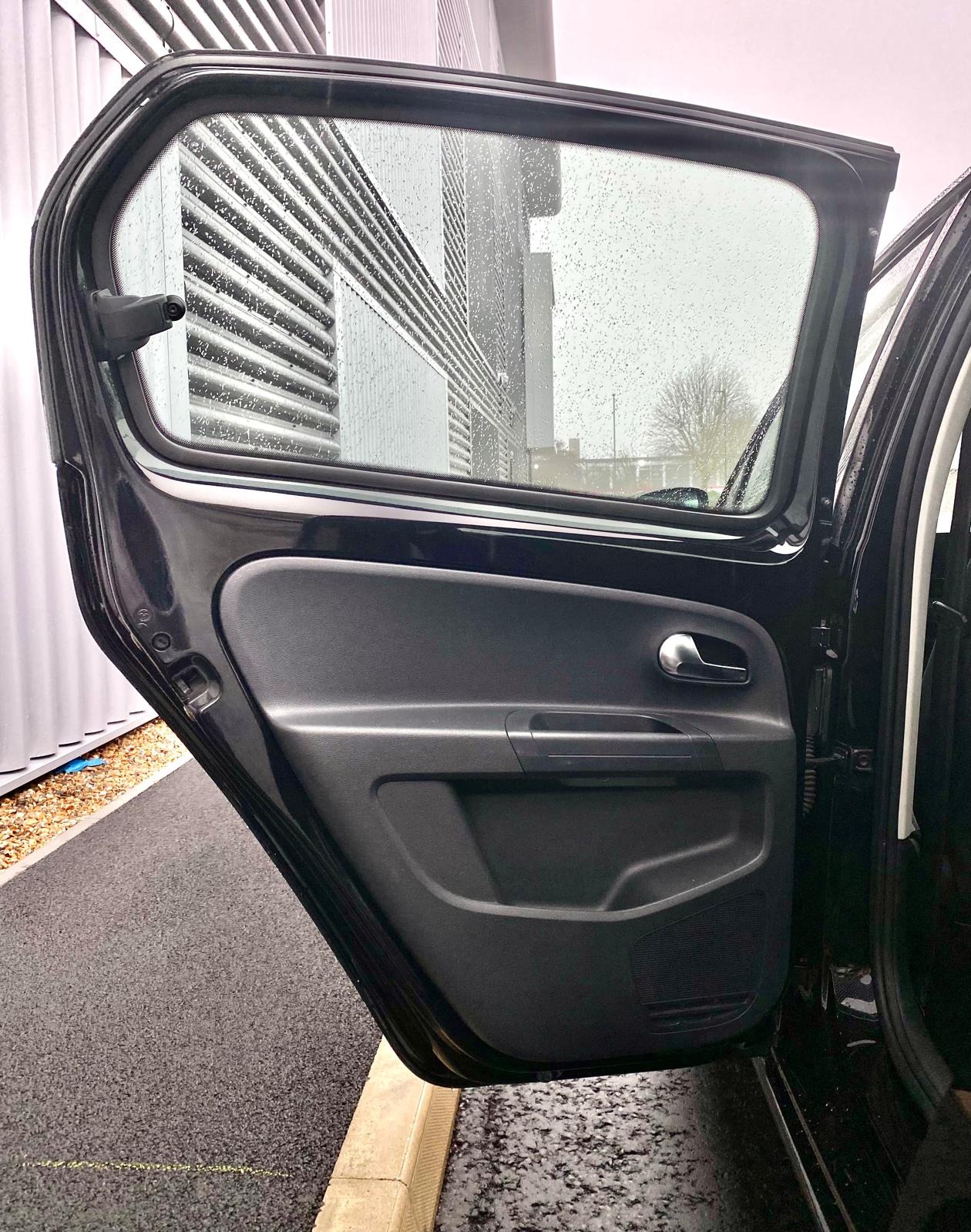 Used Volkswagen up! 2025 for sale - 77022750: Photo 65