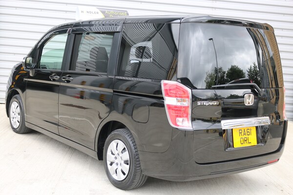 Used Honda Stepwagon 2012 for sale - 71609105: Photo 9