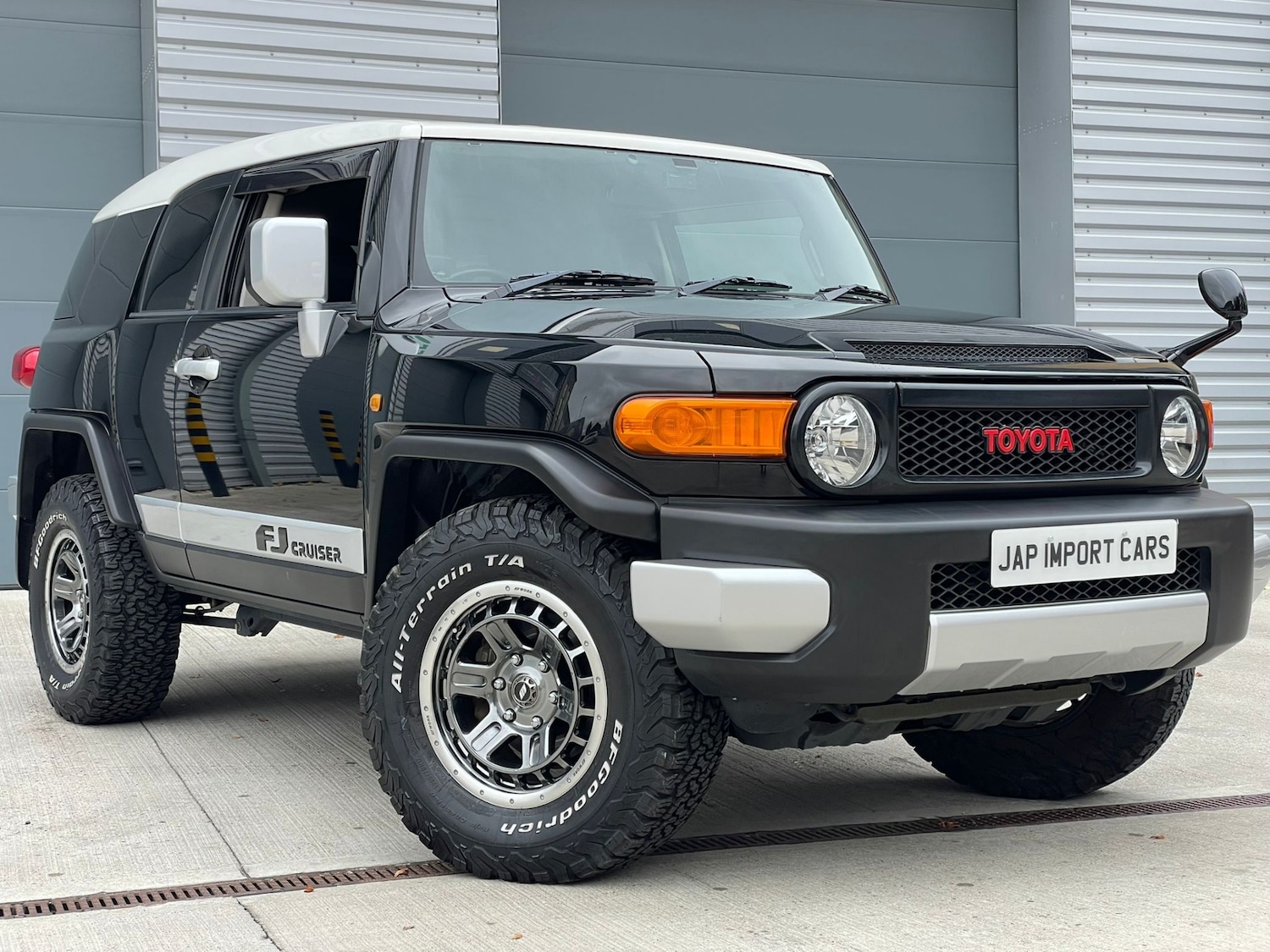 Used Toyota FJ Cruiser 2014 for sale - 76882130: Photo 9