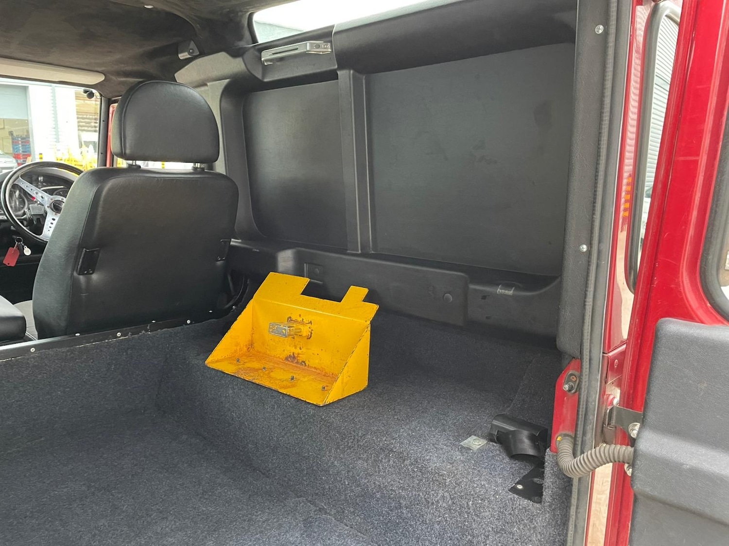 Used Land Rover Defender 2008 for sale - 76626471: Photo 12