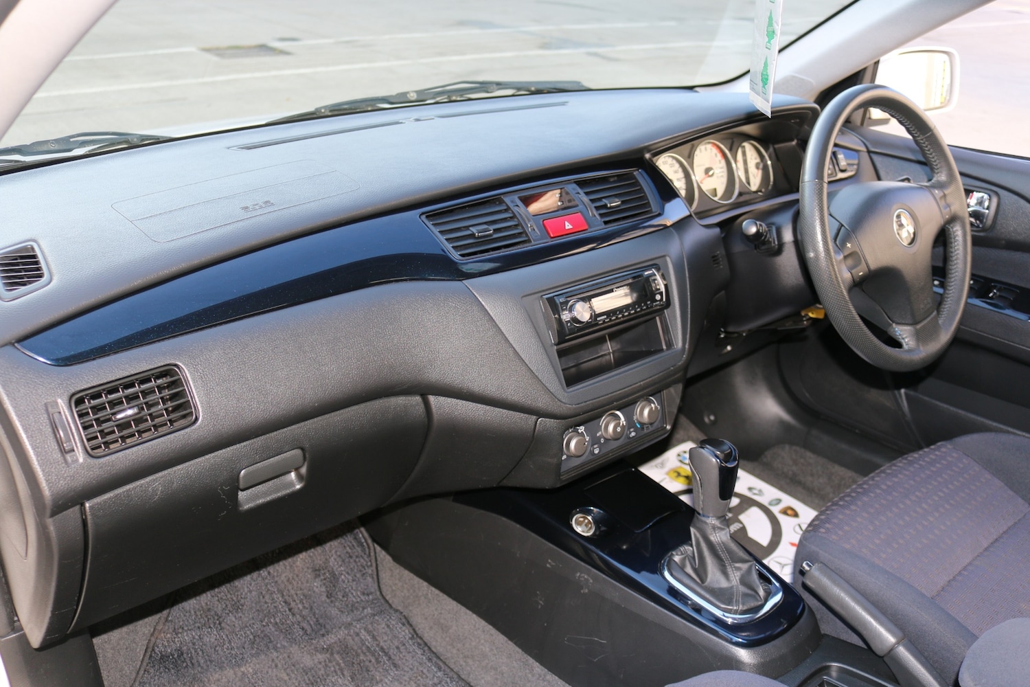 Used Mitsubishi Lancer 2002 for sale - 76891560: Photo 18