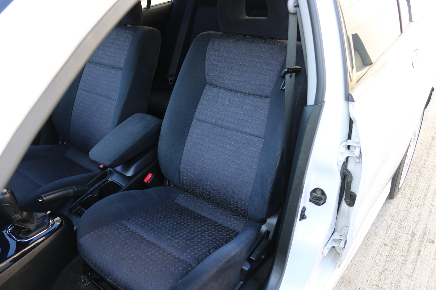 Used Mitsubishi Lancer 2002 for sale - 76891560: Photo 19