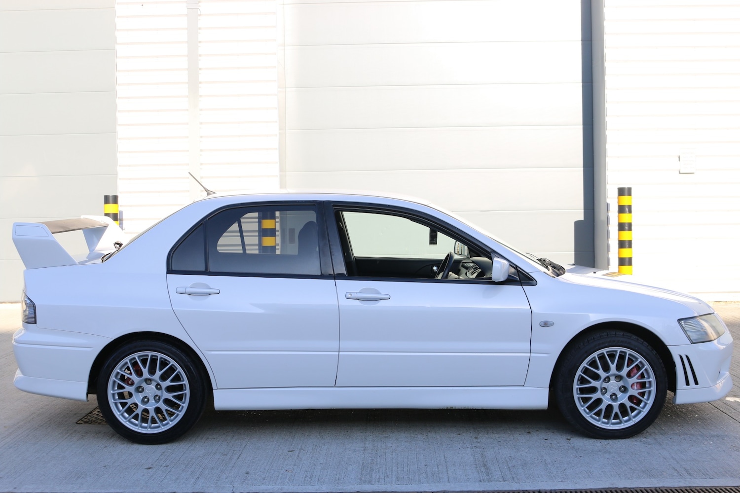 Used Mitsubishi Lancer 2002 for sale - 76891560: Photo 2