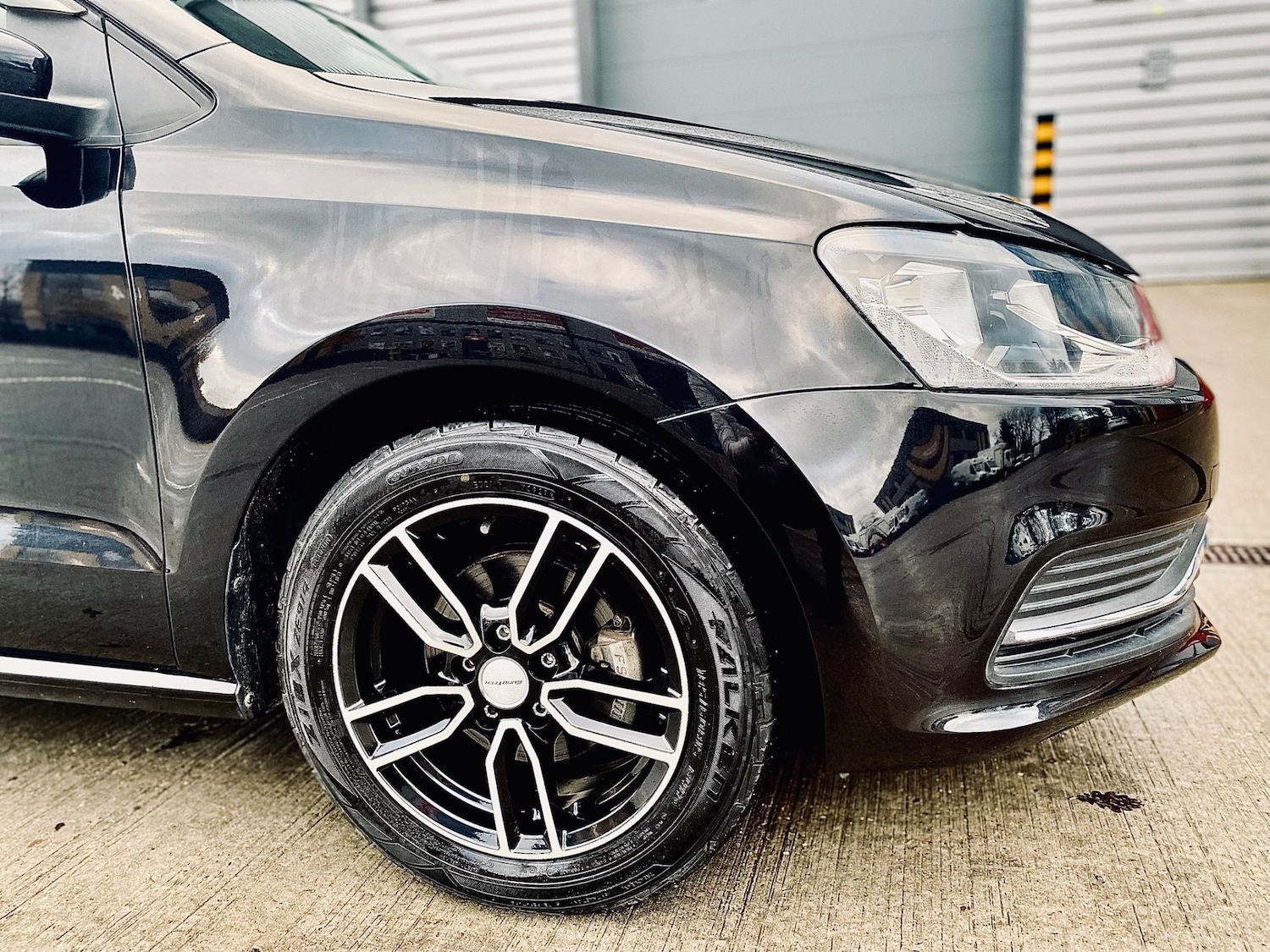 Used Volkswagen Polo 2015 for sale - 76941674: Photo 15