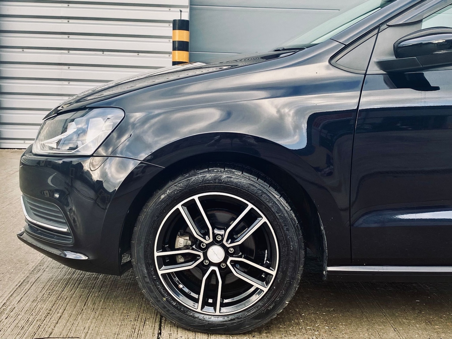 Used Volkswagen Polo 2015 for sale - 76941674: Photo 16