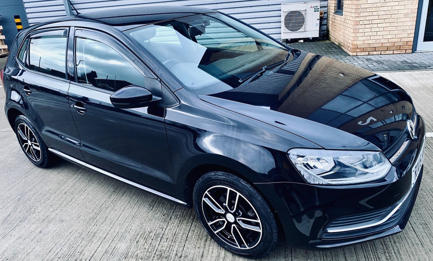 Used Volkswagen Polo 2015 for sale - 76941674: Photo 34