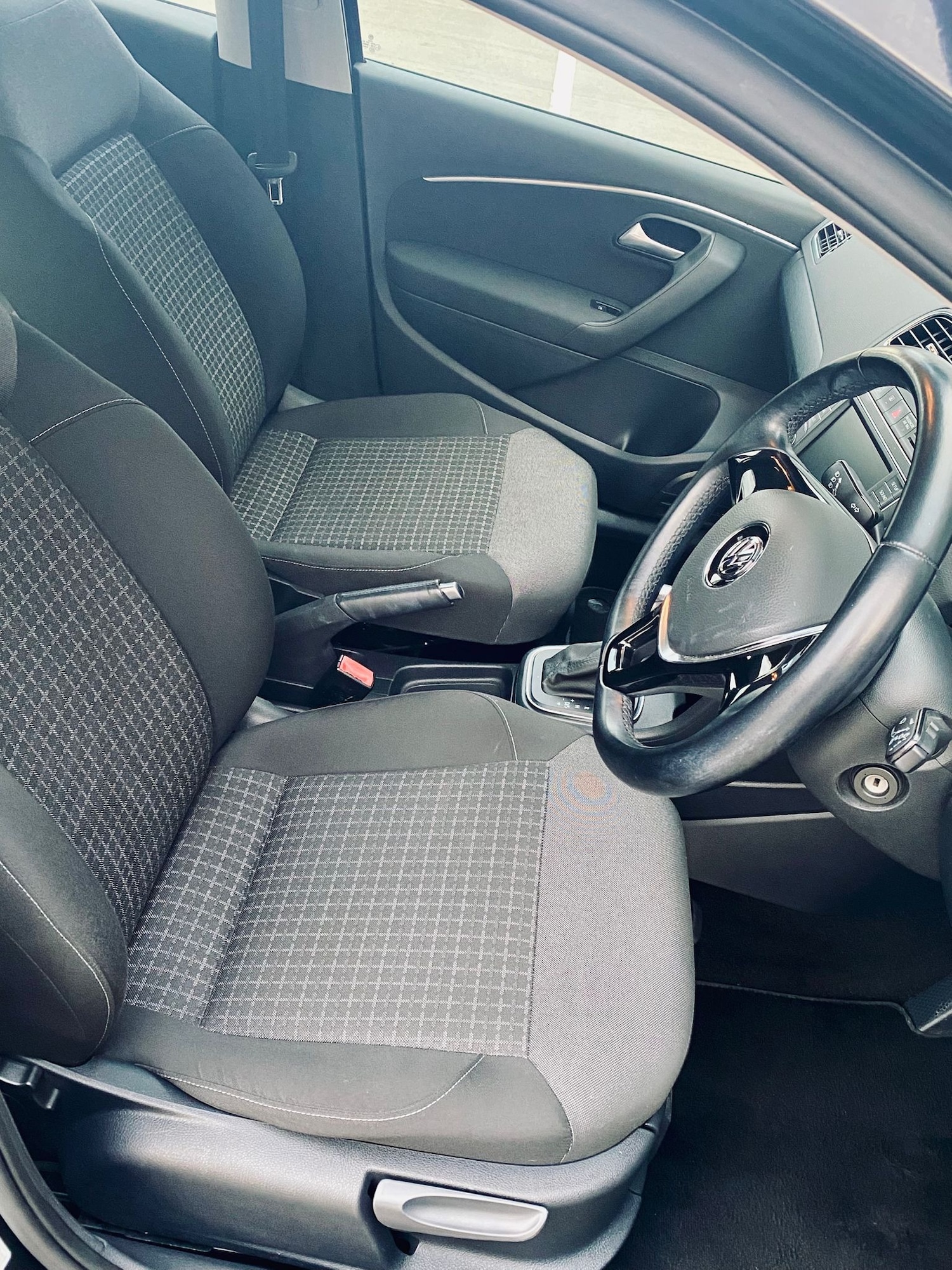 Used Volkswagen Polo 2015 for sale - 76941674: Photo 45