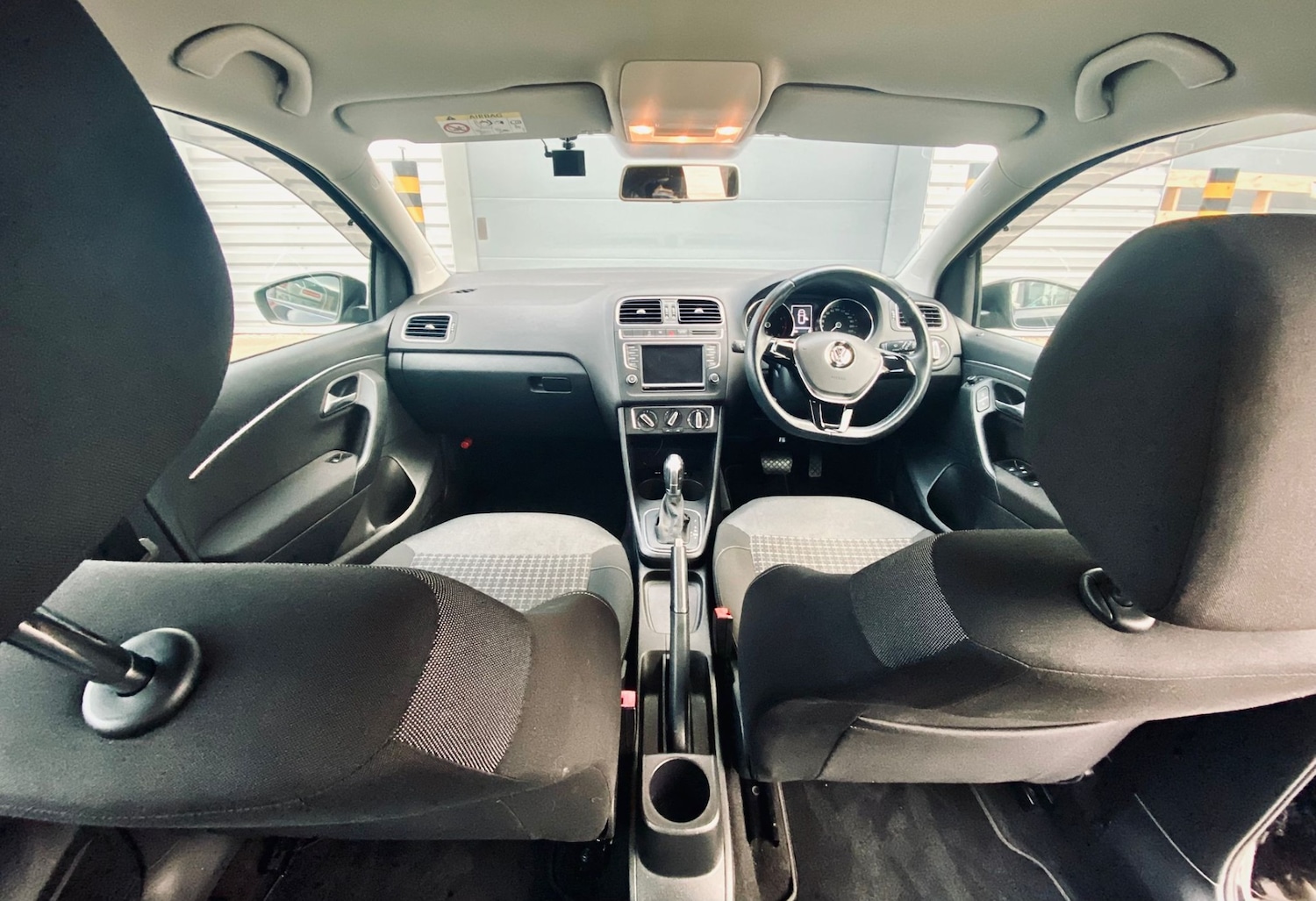 Used Volkswagen Polo 2015 for sale - 76941674: Photo 51