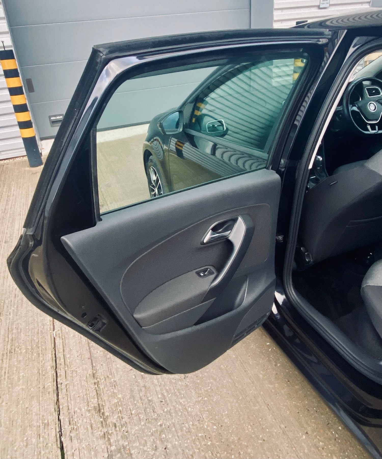 Used Volkswagen Polo 2015 for sale - 76941674: Photo 52