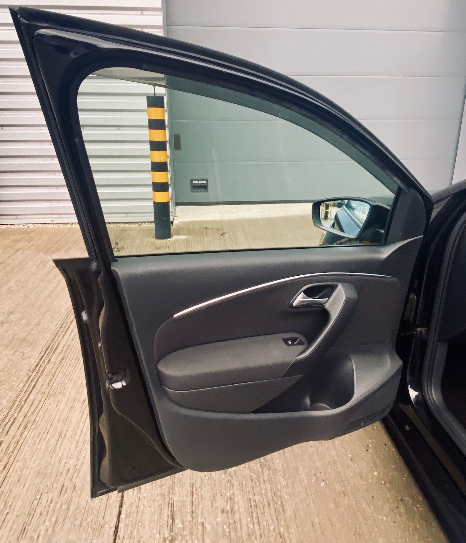 Used Volkswagen Polo 2015 for sale - 76941674: Photo 54