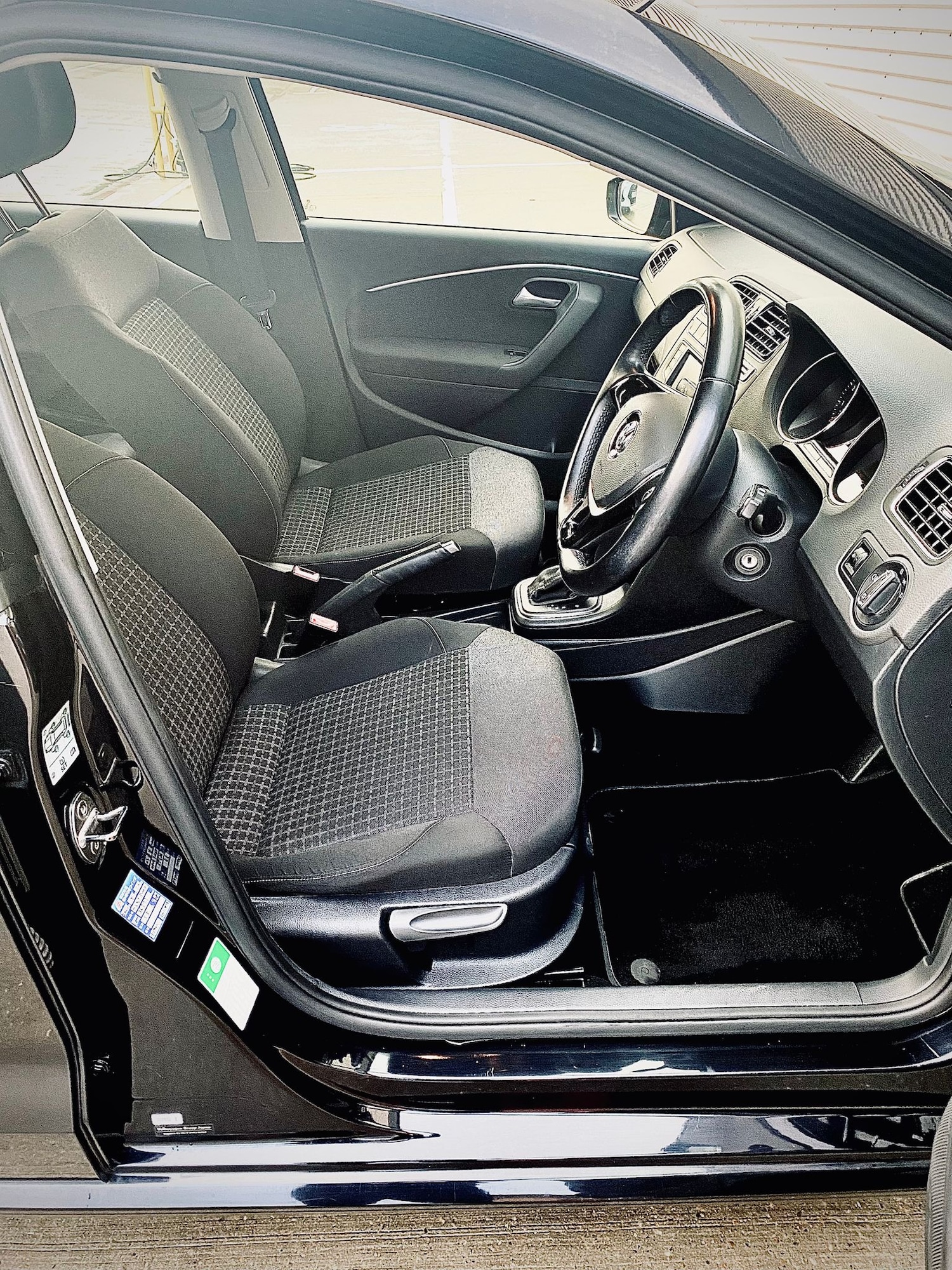 Used Volkswagen Polo 2015 for sale - 76941674: Photo 55