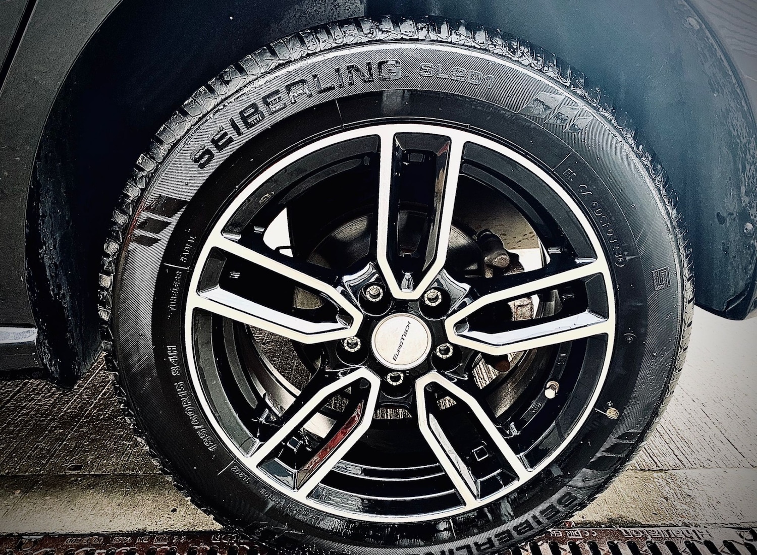 Used Volkswagen Polo 2015 for sale - 76941674: Photo 77