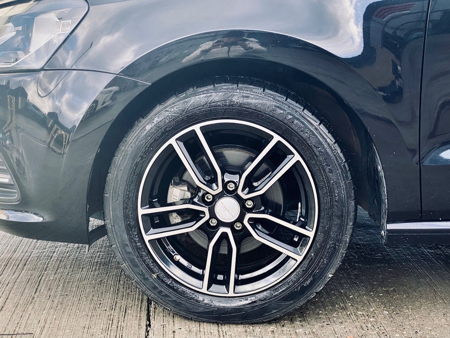 Used Volkswagen Polo 2015 for sale - 76941674: Photo 82