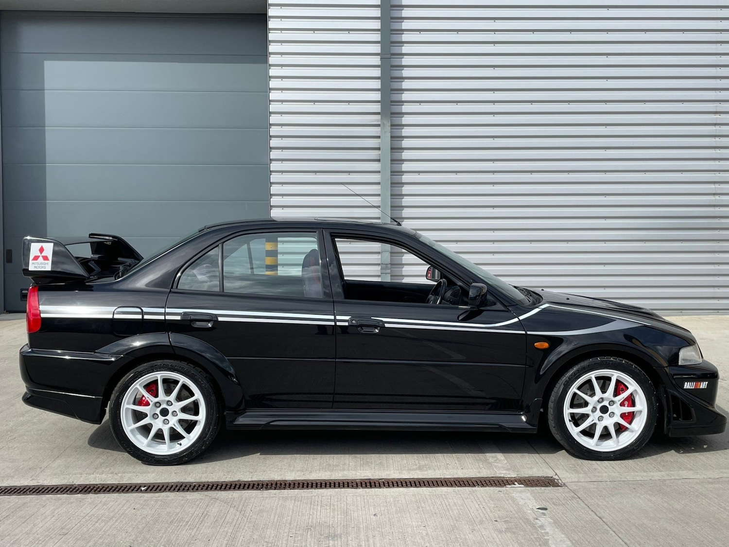 Used Mitsubishi Lancer 2002 for sale - 76265839: Photo 8