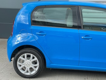 Used Volkswagen up! 2015 for sale - 78680833: Photo