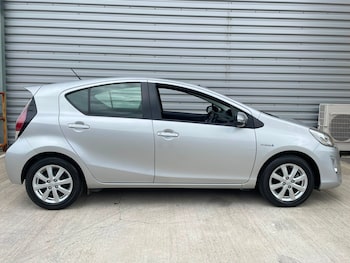 Used Toyota Prius 2016 for sale - 79537655: Photo