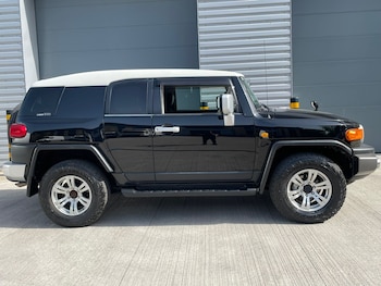 Used Toyota FJ Cruiser 2011 for sale - 78802534: Photo