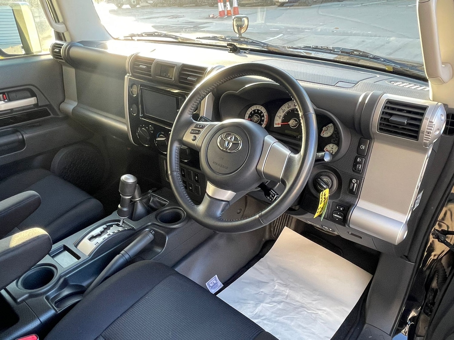 Used Toyota Land Cruiser 2012 for sale - 76637315: Photo 12