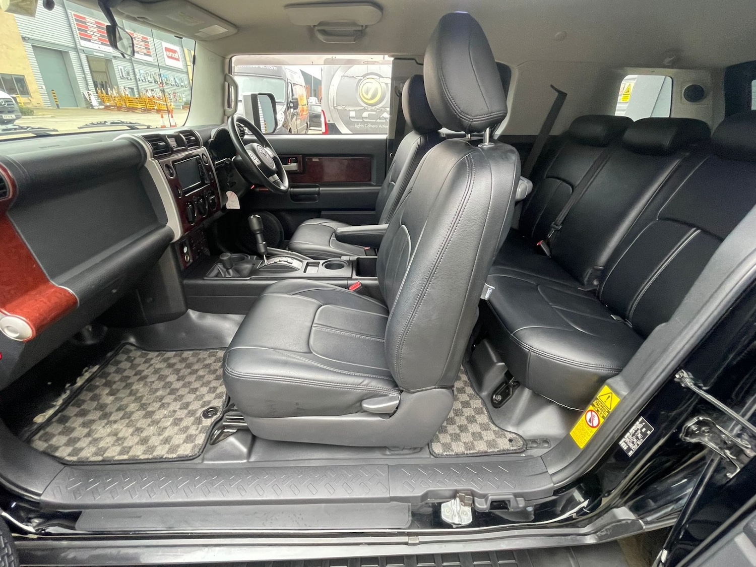 Used Toyota FJ Cruiser 2012 for sale - 76625574: Photo 10