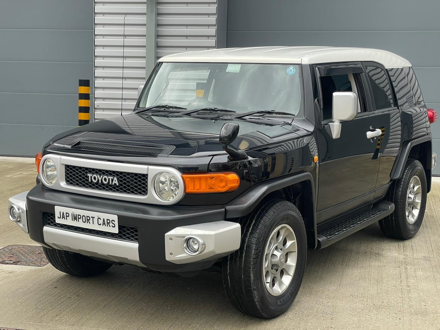 Used Toyota FJ Cruiser 2012 for sale - 76625574: Photo 3