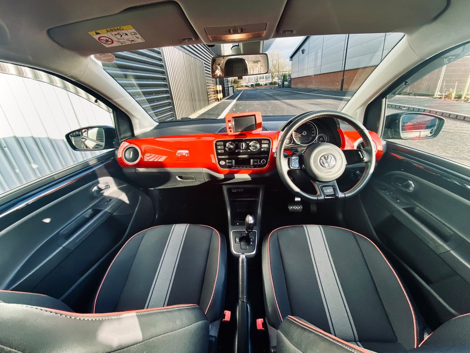 Used Volkswagen up! 2014 for sale - 76770298: Photo 12