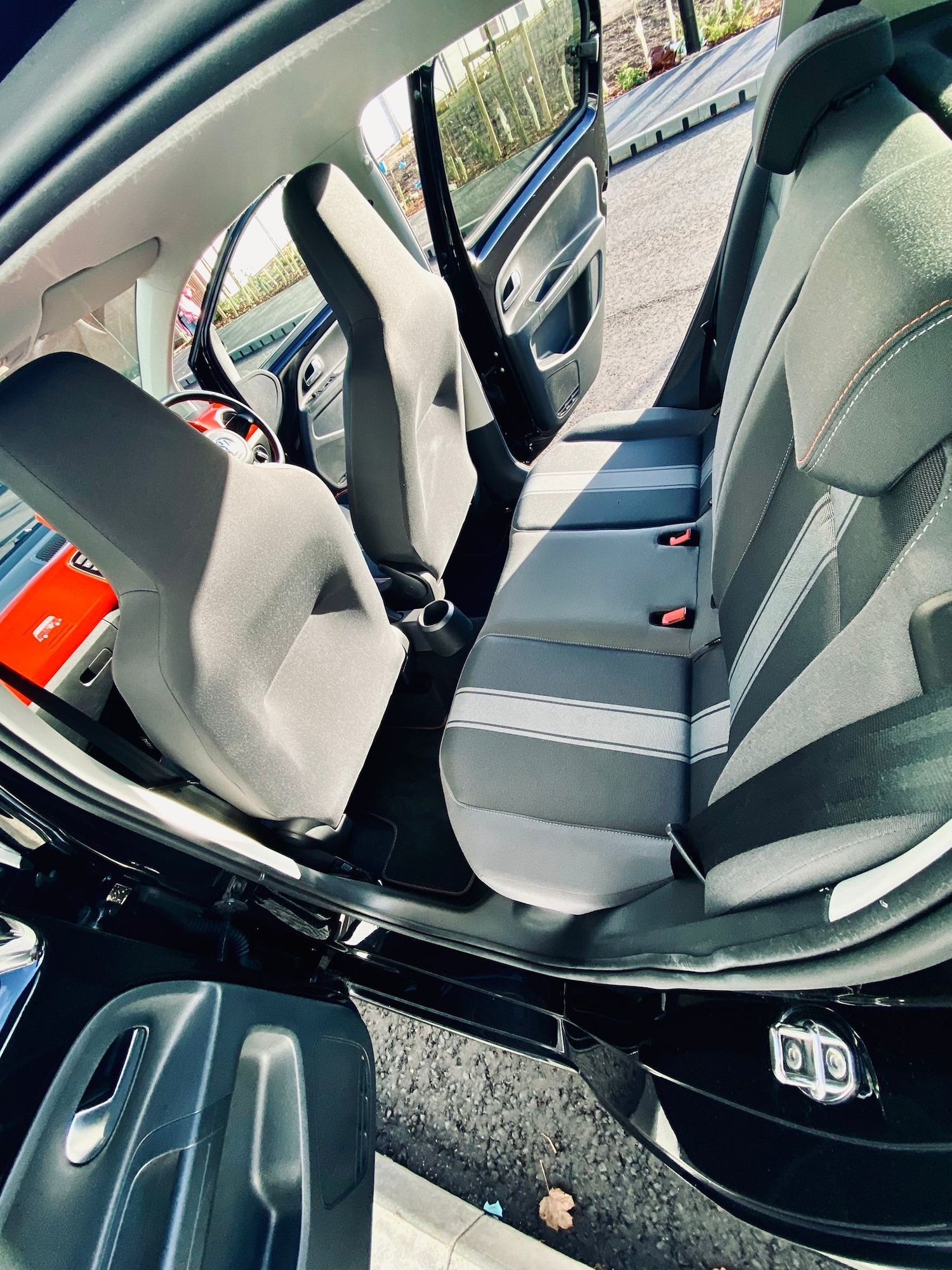 Used Volkswagen up! 2014 for sale - 76770298: Photo 20