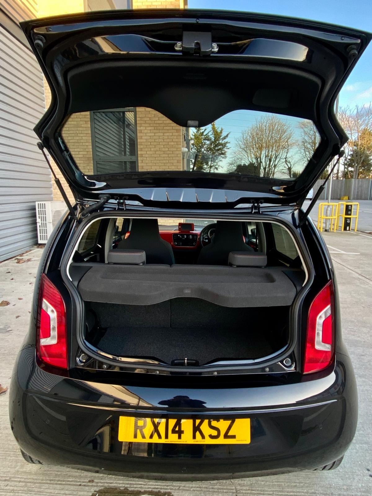 Used Volkswagen up! 2014 for sale - 76770298: Photo 80