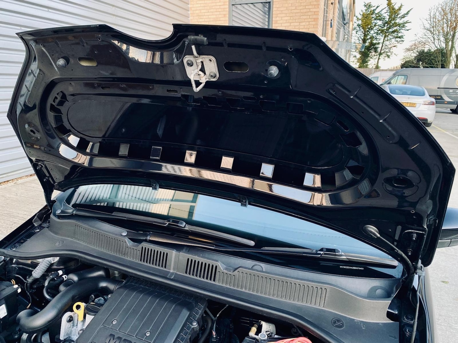 Used Volkswagen up! 2014 for sale - 76770298: Photo 86