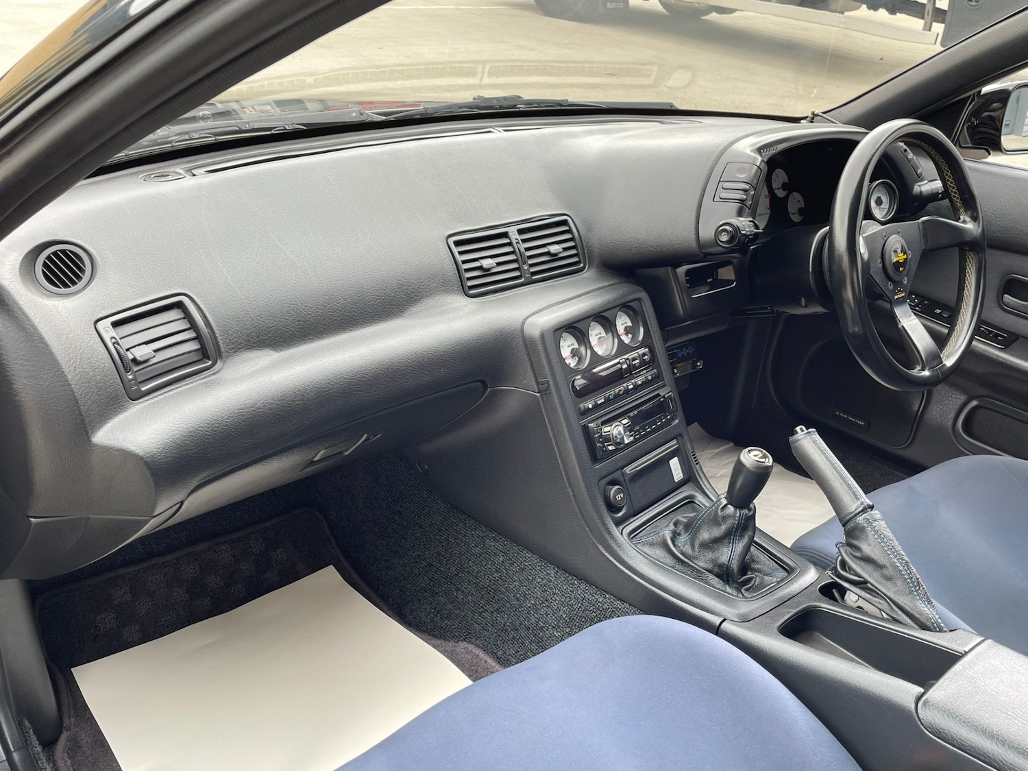 Used Nissan Skyline 1993 for sale - 77234604: Photo 10