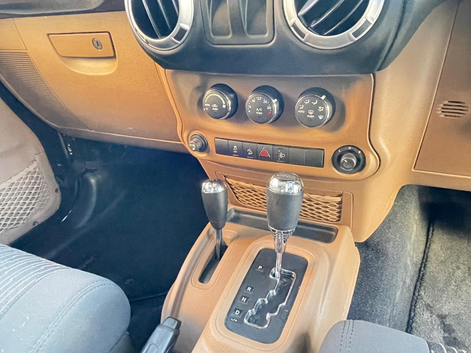 Used Jeep Wrangler 2012 for sale - 77258080: Photo 16