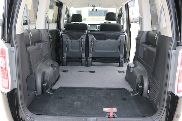 Used Honda Stepwagon 2012 for sale - 73782366: Photo 16