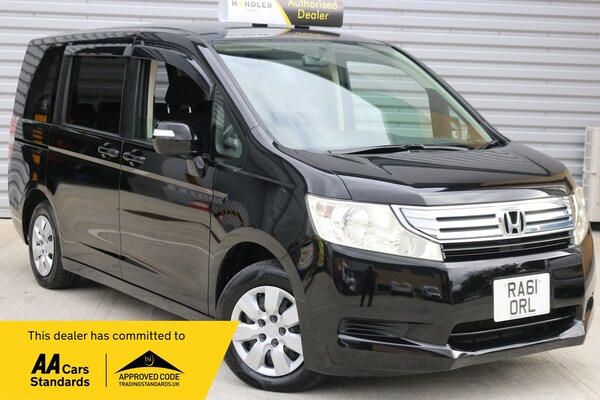 Used Honda Stepwagon 2012 for sale - 73782366: Photo 1