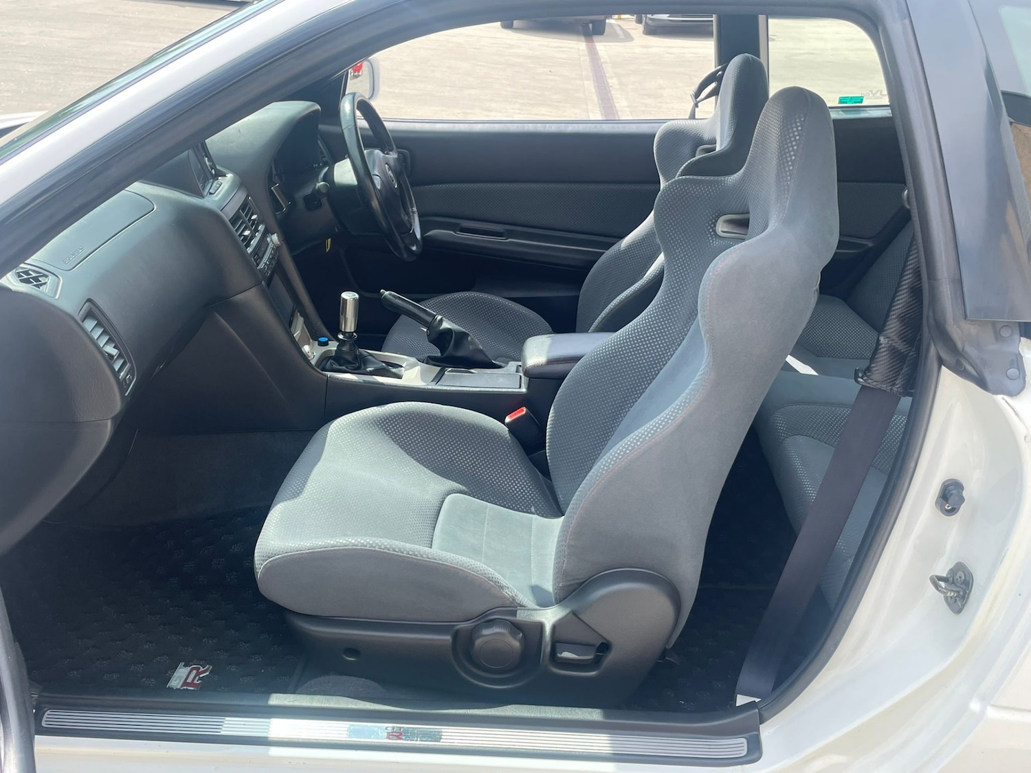 Used Nissan Skyline 1999 for sale - 77234671: Photo 11