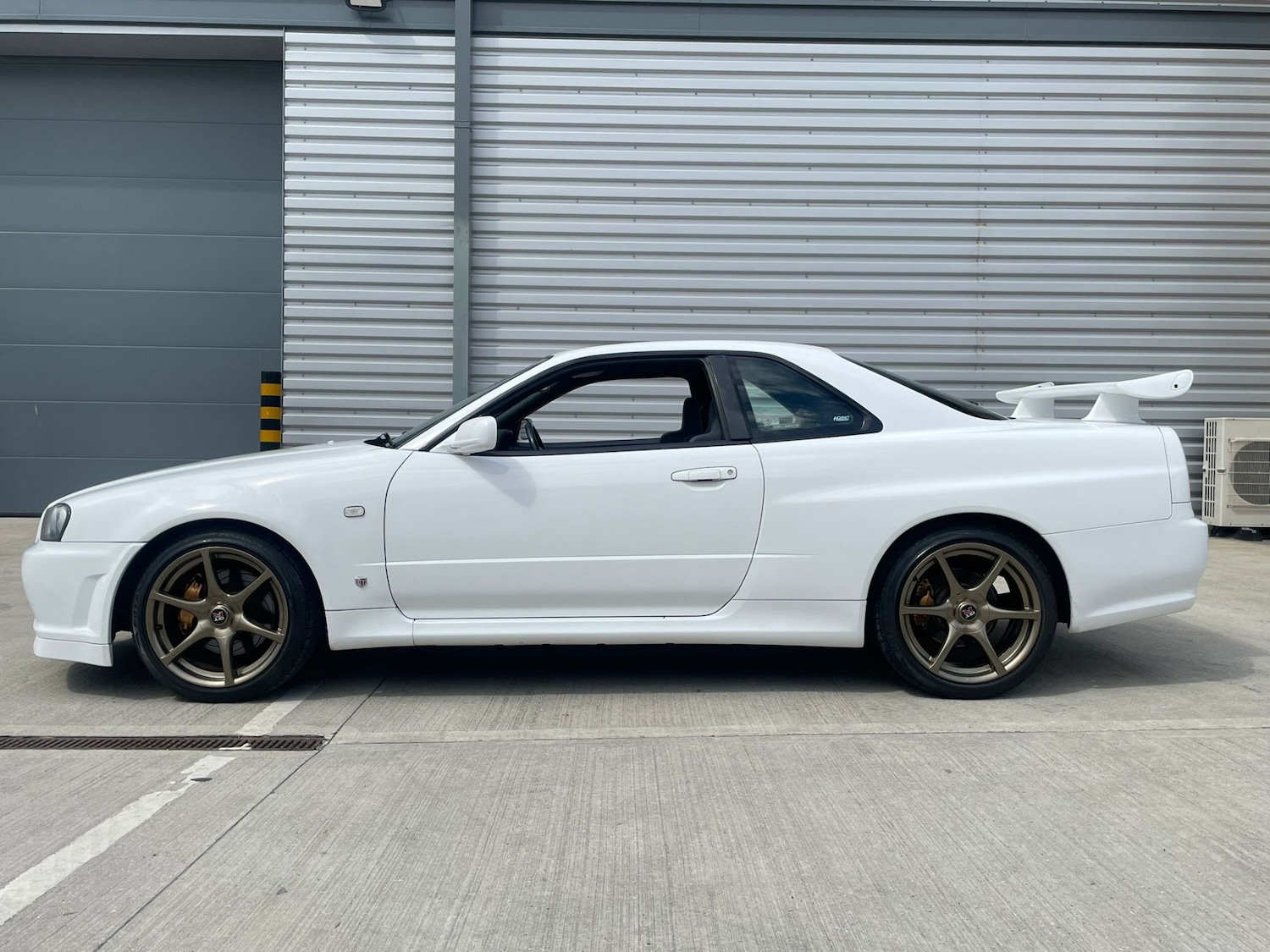 Used Nissan Skyline 1999 for sale - 77234671: Photo 8