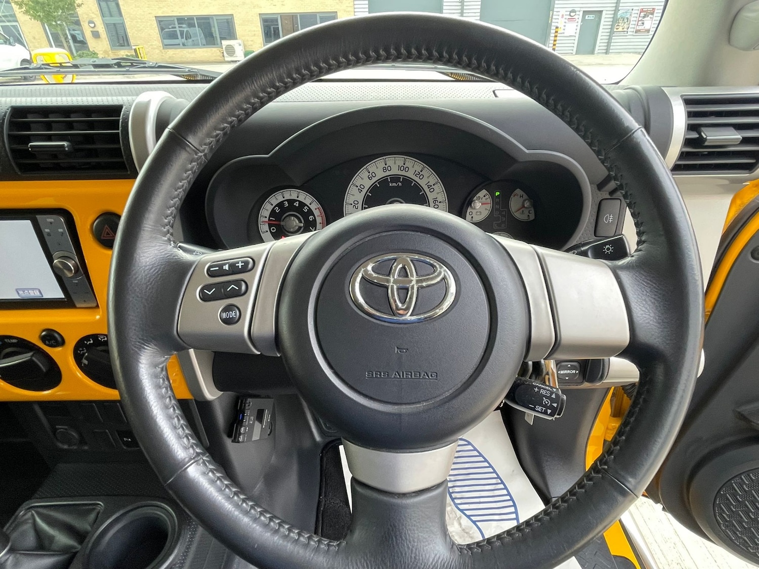 Used Toyota FJ Cruiser 2011 for sale - 76273077: Photo 15