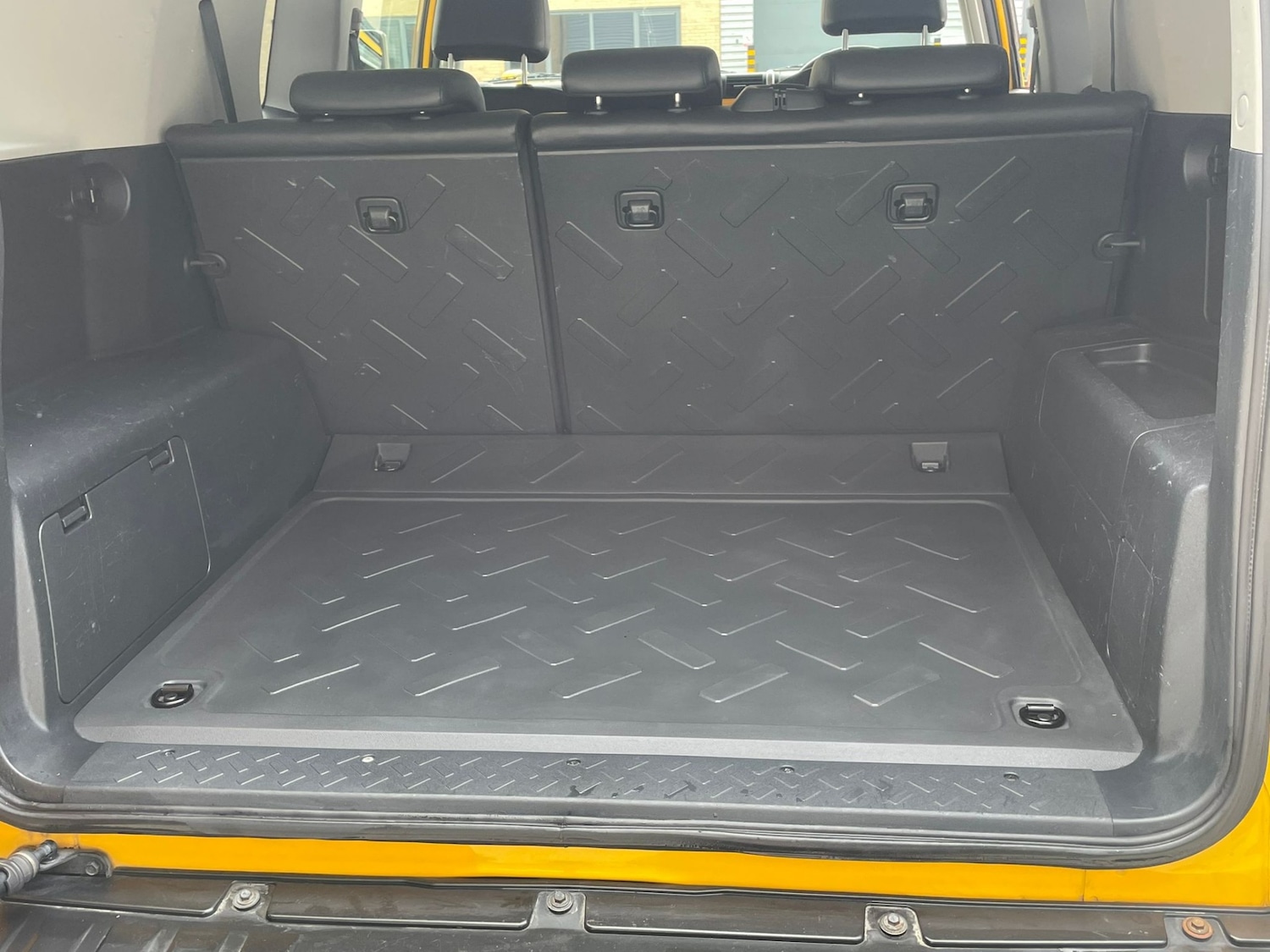 Used Toyota FJ Cruiser 2011 for sale - 76273077: Photo 18