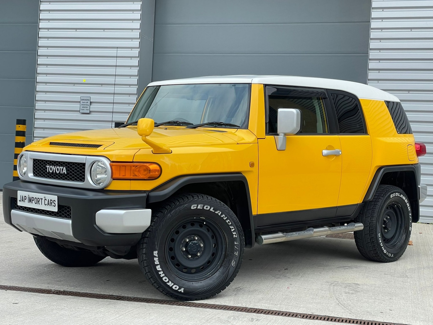 Used Toyota FJ Cruiser 2011 for sale - 76273077: Photo 3