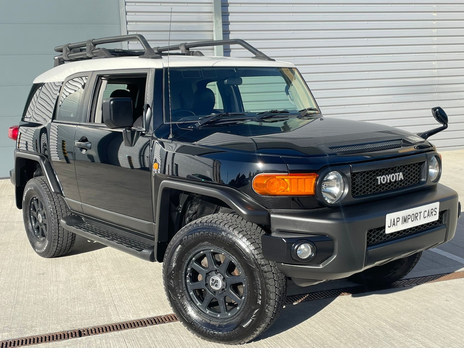 Used Toyota FJ Cruiser 2014 for sale - 76196429: Photo 1