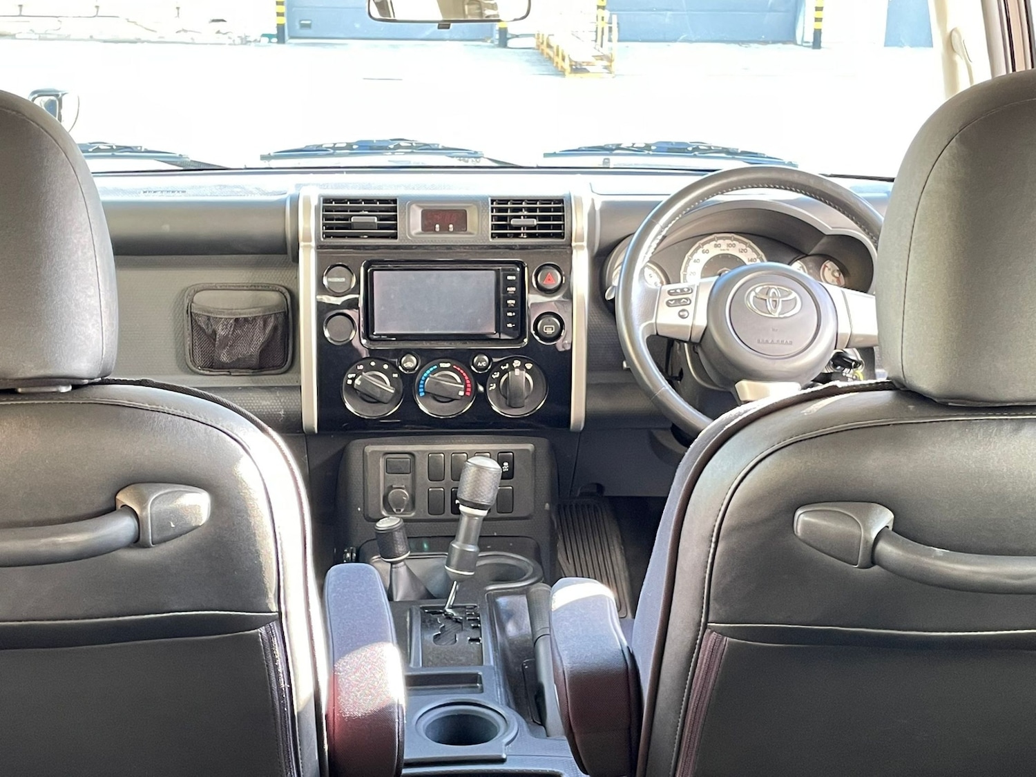 Used Toyota FJ Cruiser 2014 for sale - 76196429: Photo 14