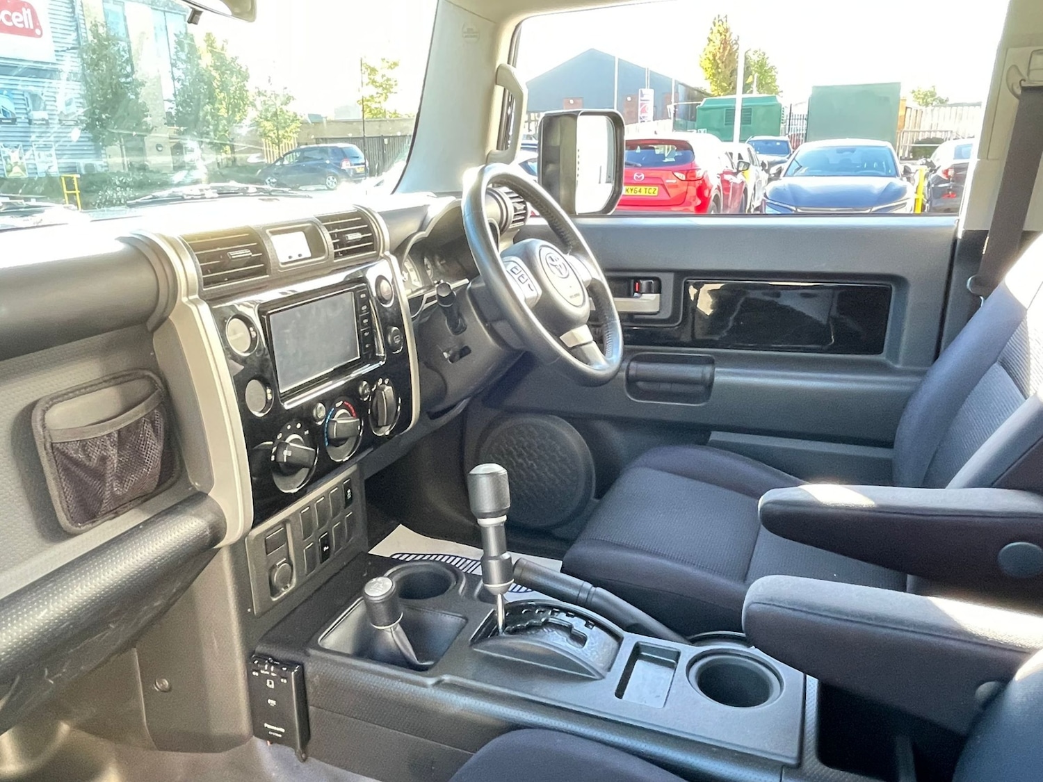 Used Toyota FJ Cruiser 2014 for sale - 76196429: Photo 15