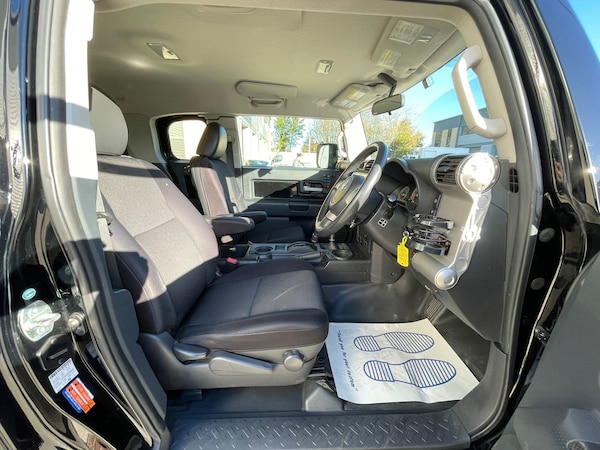 Used Toyota FJ Cruiser 2014 for sale - 76196429: Photo 7