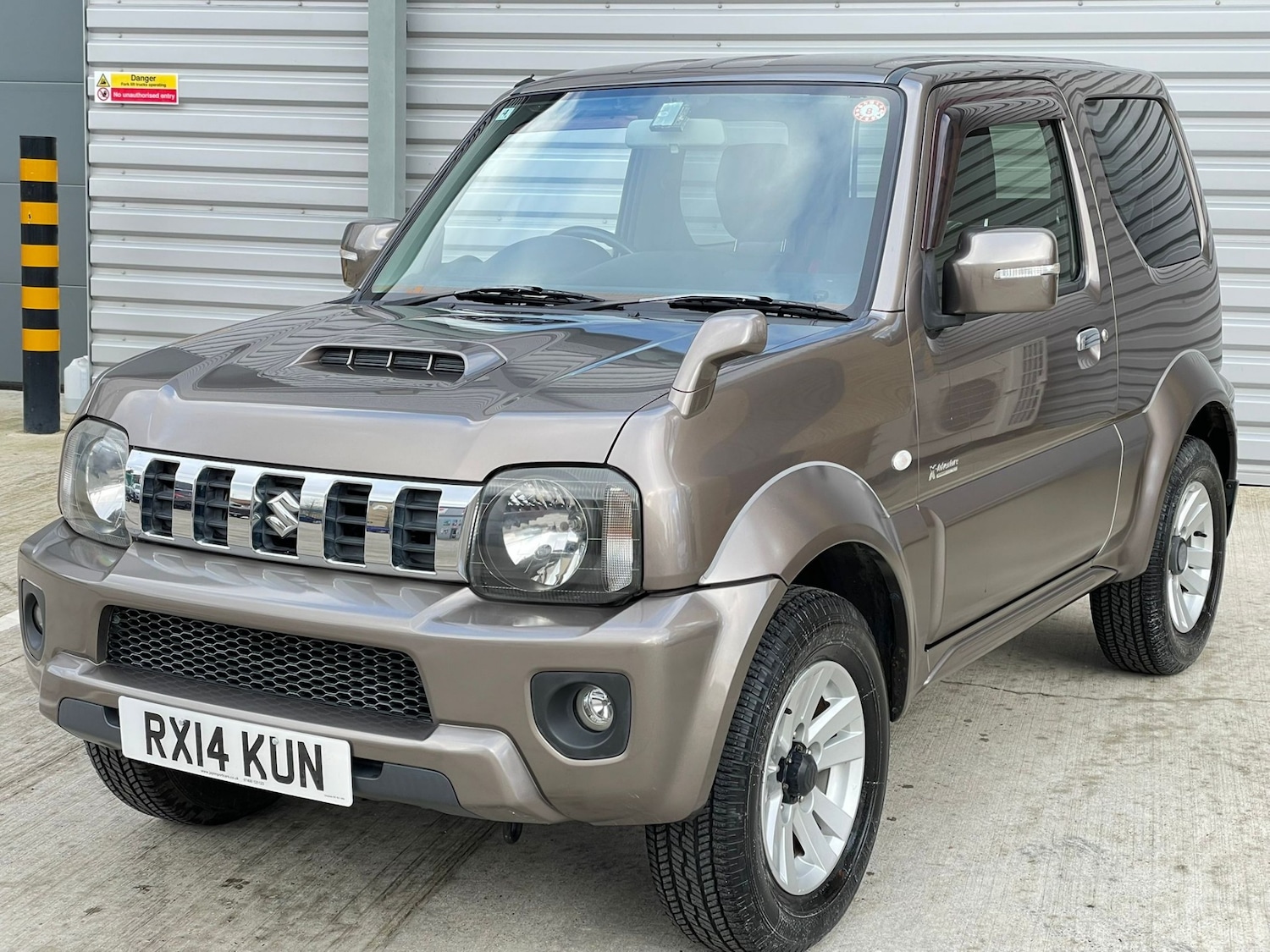 Used Suzuki Jimny 2014 for sale - 77326522: Photo 22