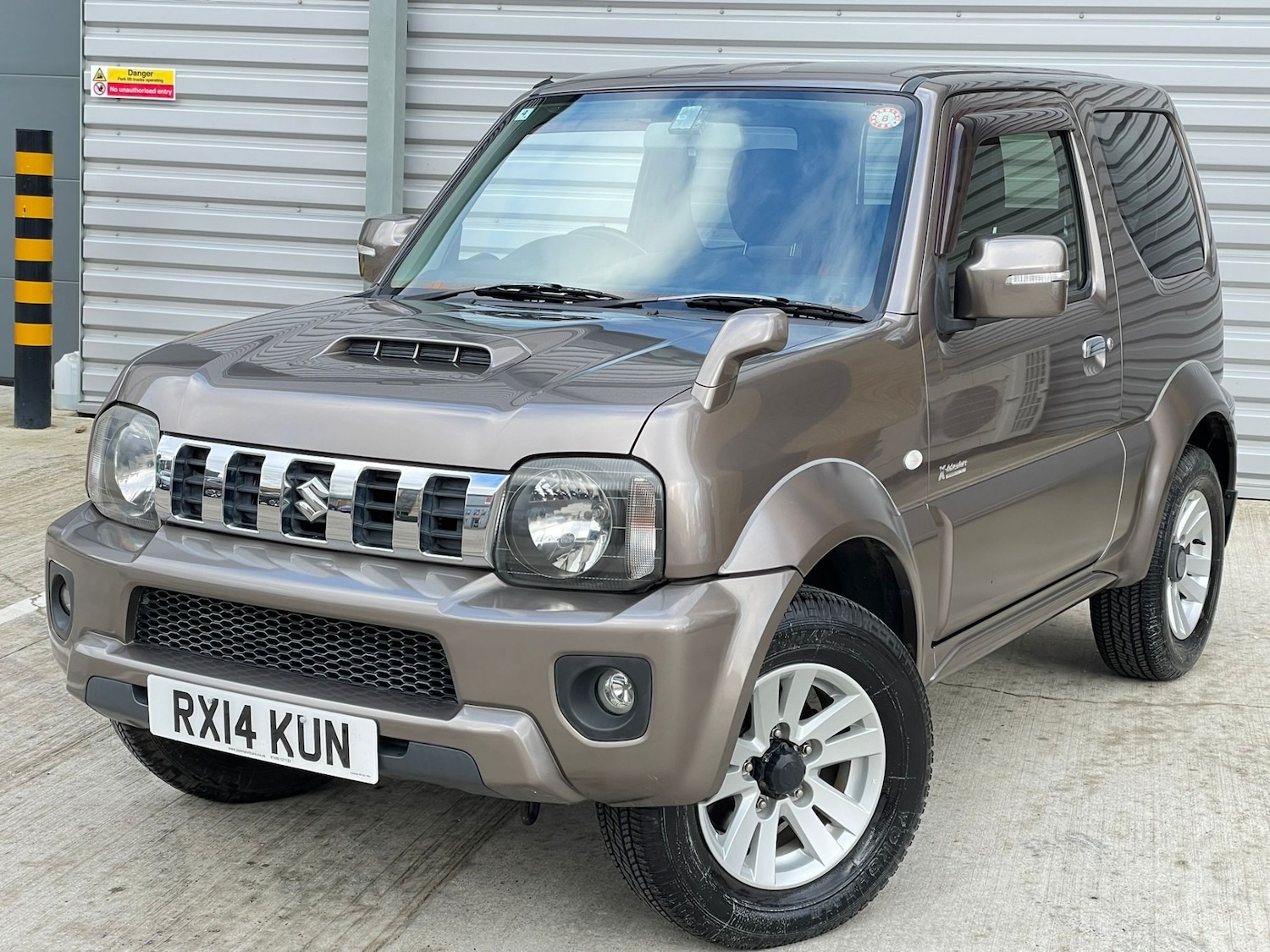 Used Suzuki Jimny 2014 for sale - 77326522: Photo 23