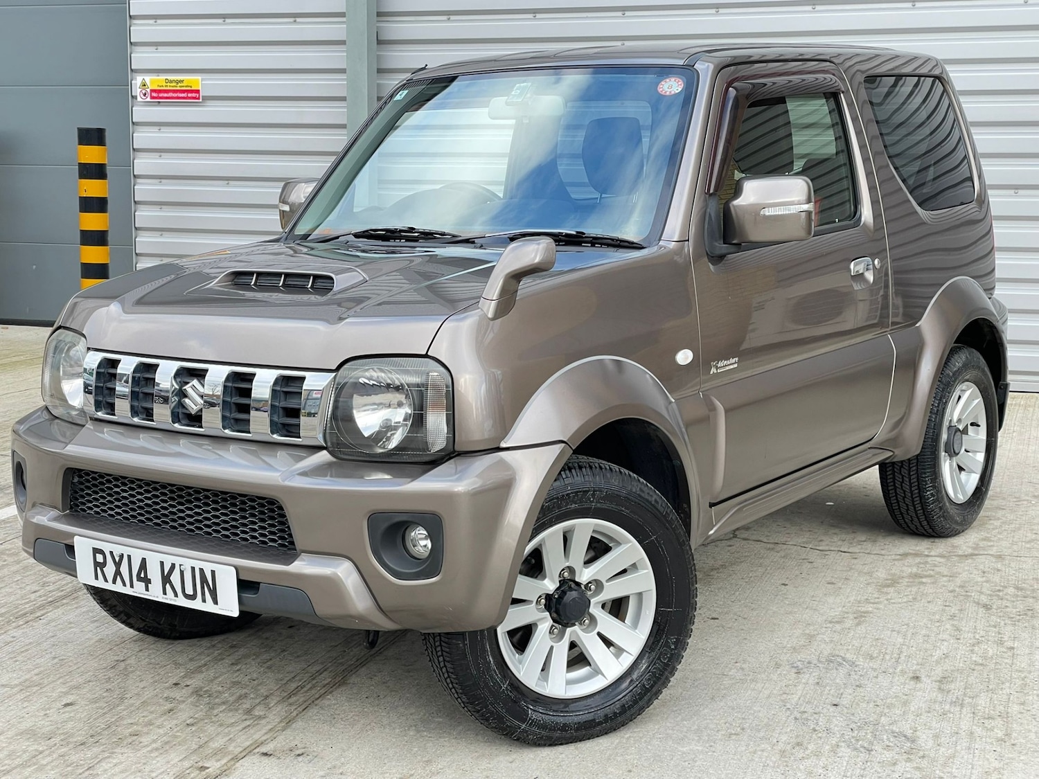 Used Suzuki Jimny 2014 for sale - 77326522: Photo 3