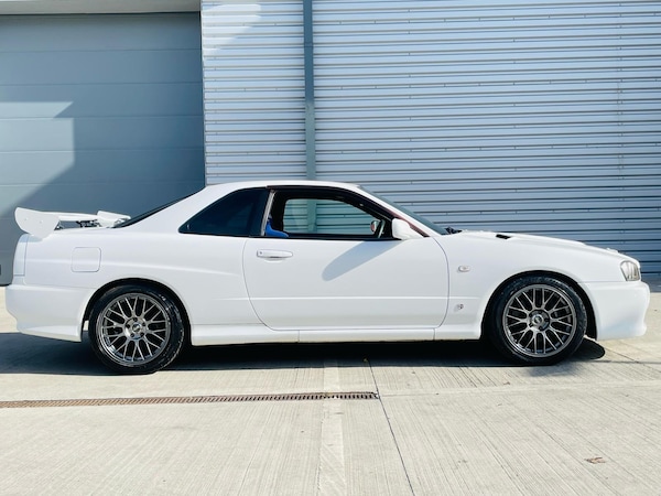 Used Nissan Skyline 1999 for sale - 74772089: Photo 4