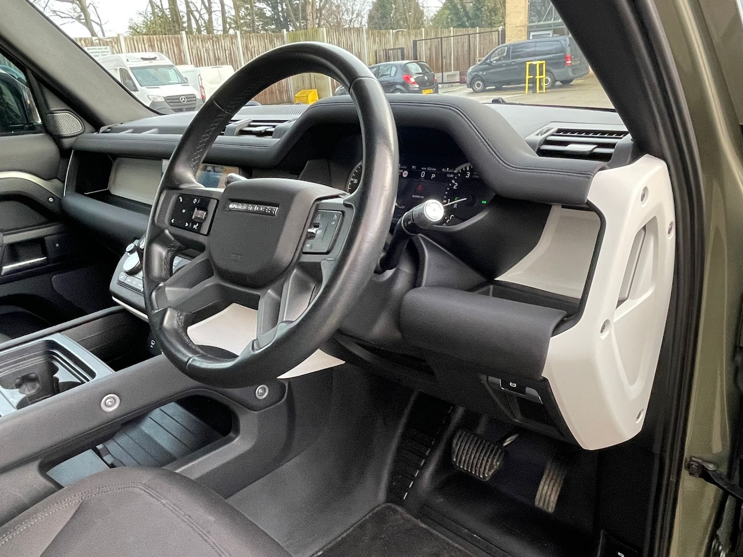 Used Land Rover Defender 2021 for sale - 77515398: Photo 19