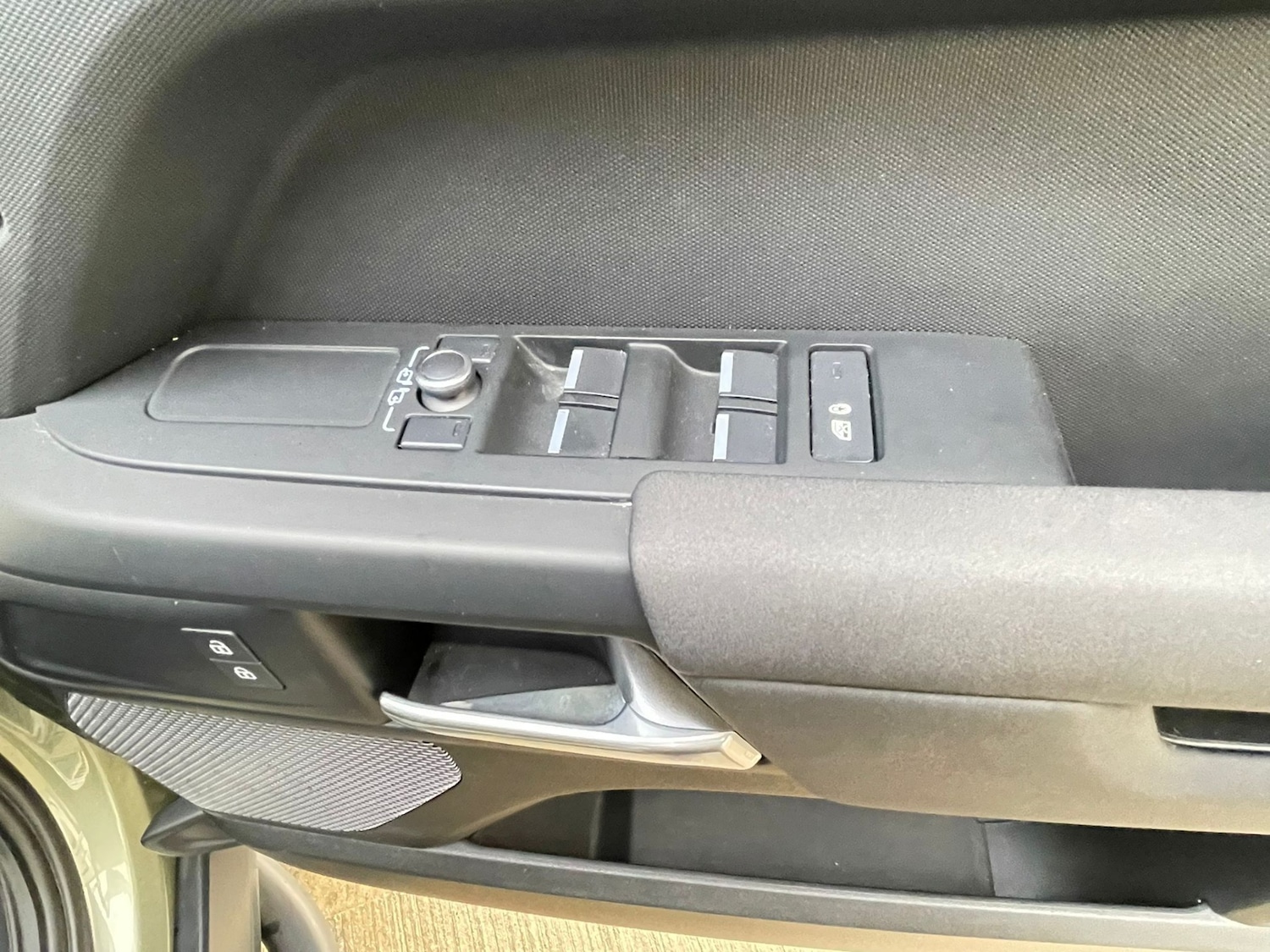 Used Land Rover Defender 2021 for sale - 77515398: Photo 20